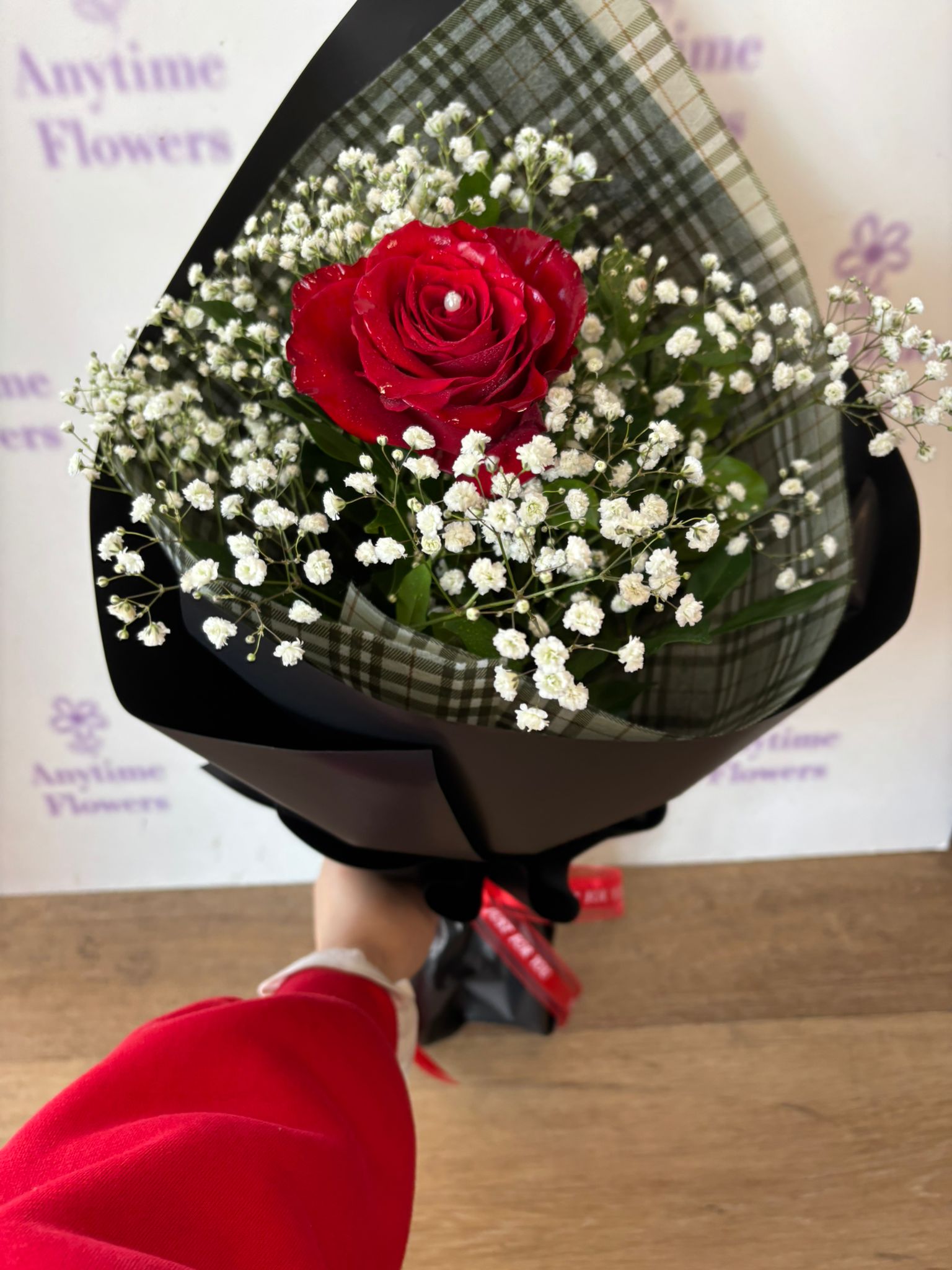 Elegant 60cm Rose Single Wrap