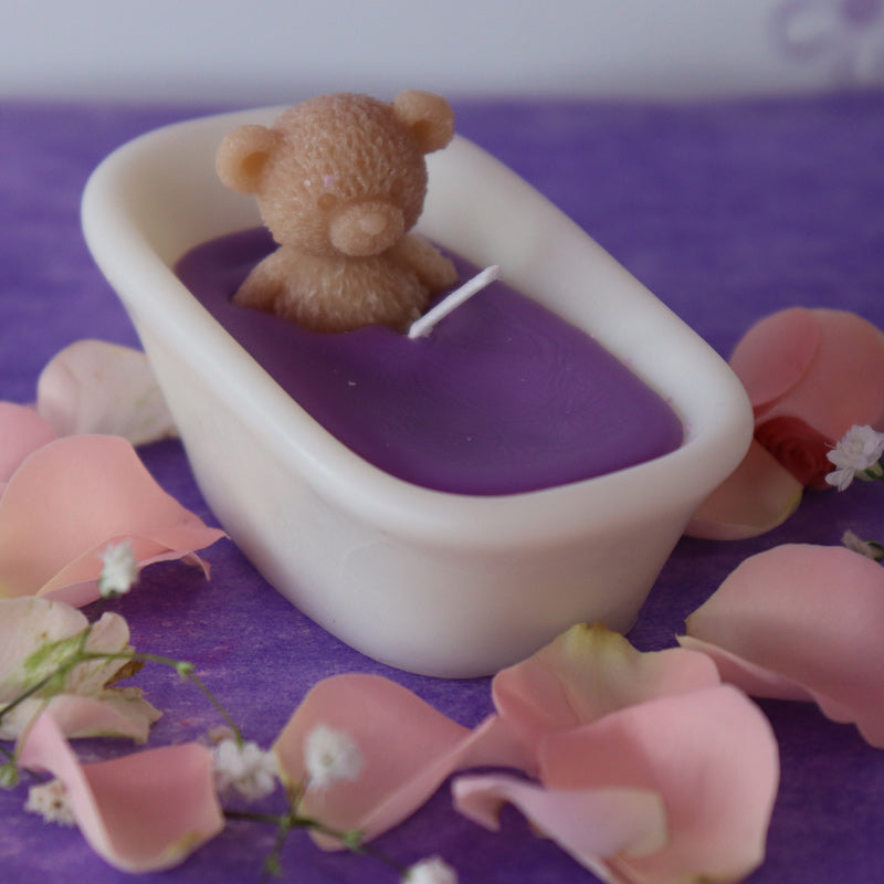 Teddy in a bath with rose scent